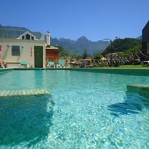 A Casa Estrelícia-dourada Garcês Agroturismo